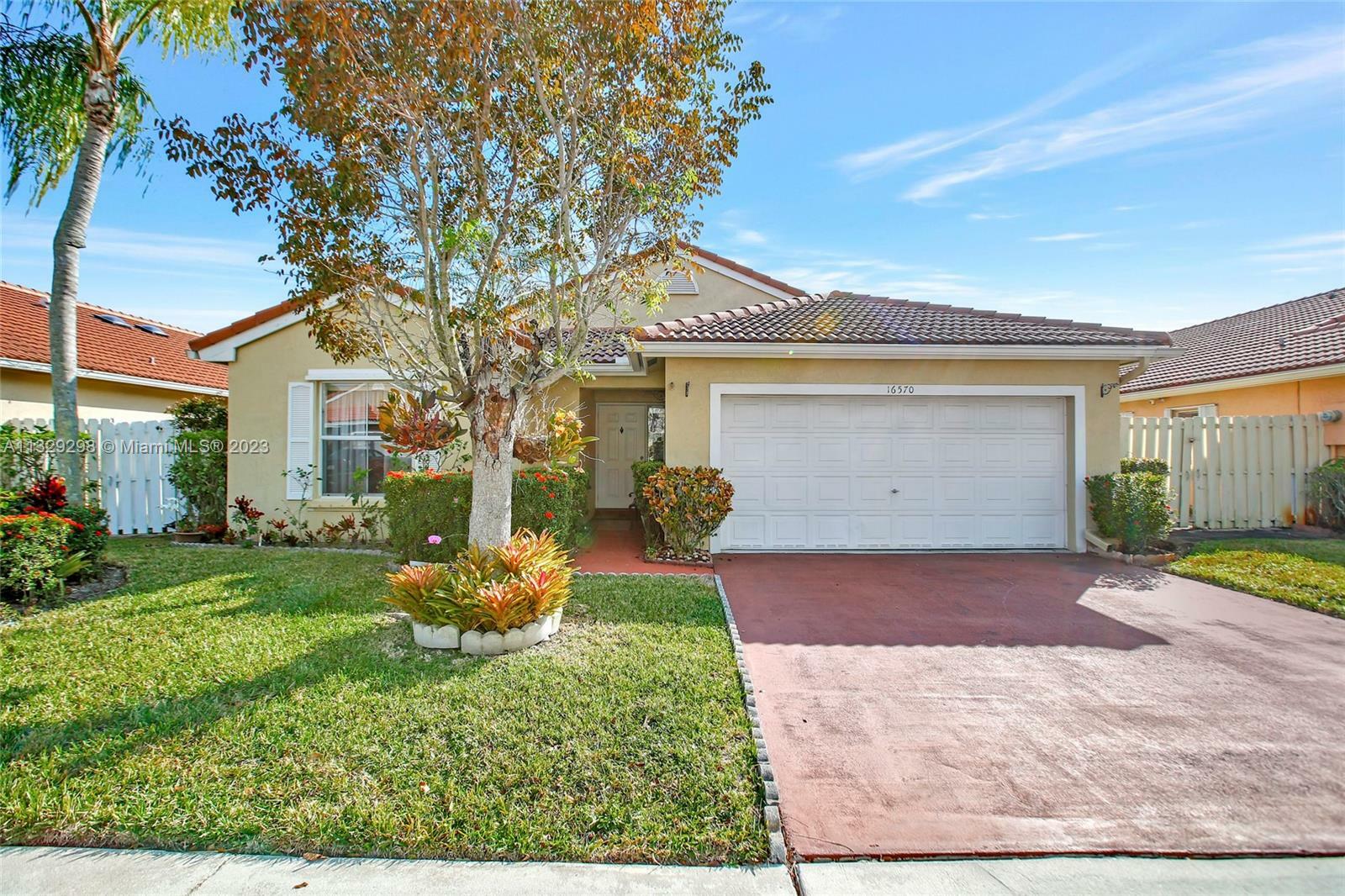 Property Photo:  16570 NW 9th St  FL 33028 