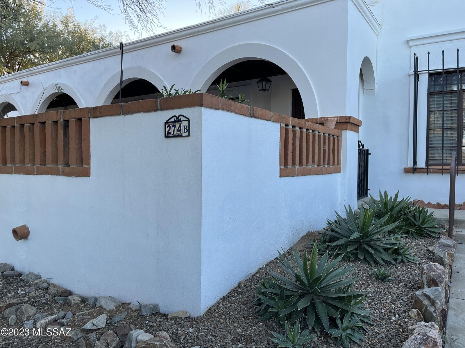 Property Photo: 274 S Paseo Quinta B AZ 85614