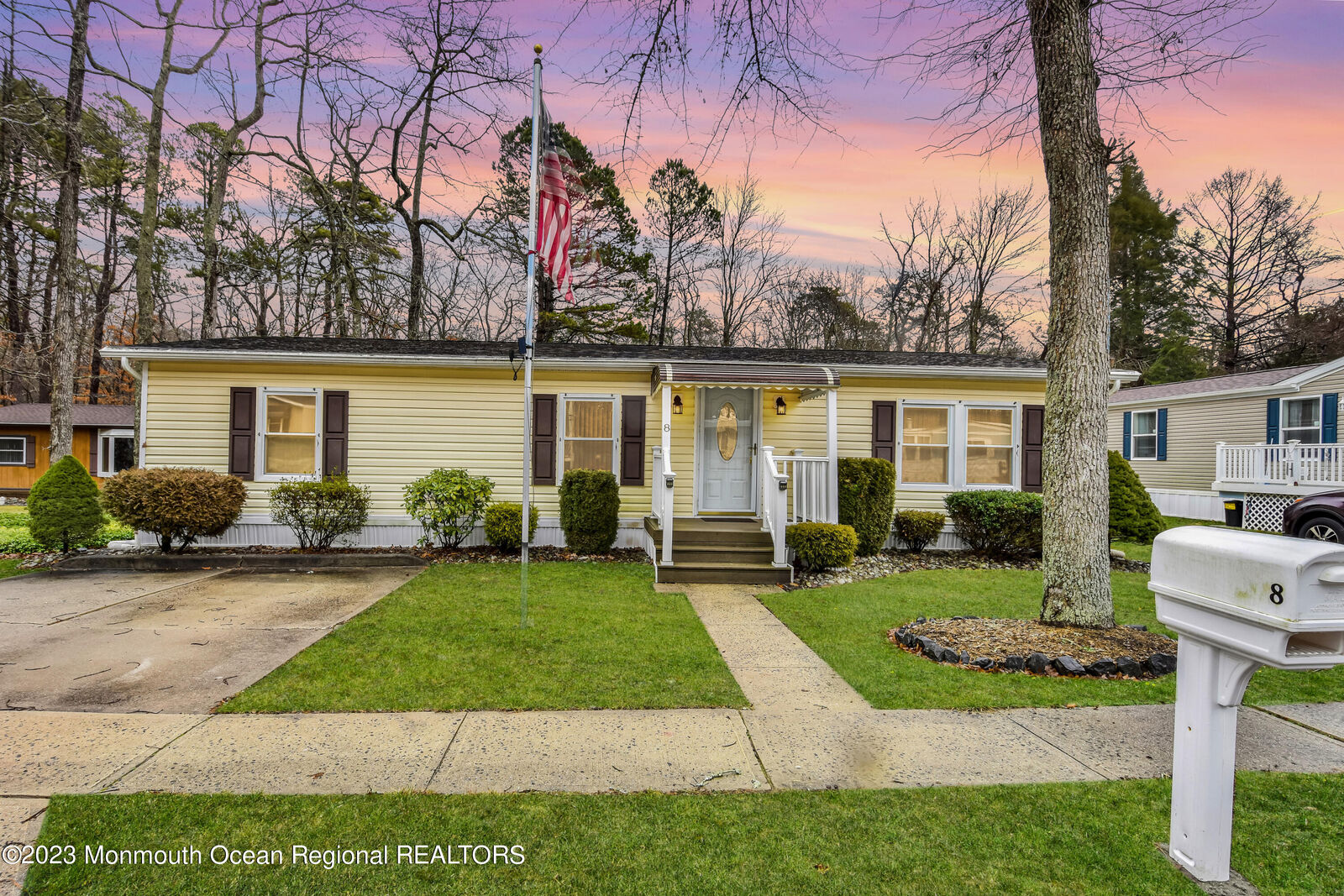 Property Photo:  8 Sunflower Drive  NJ 08527 