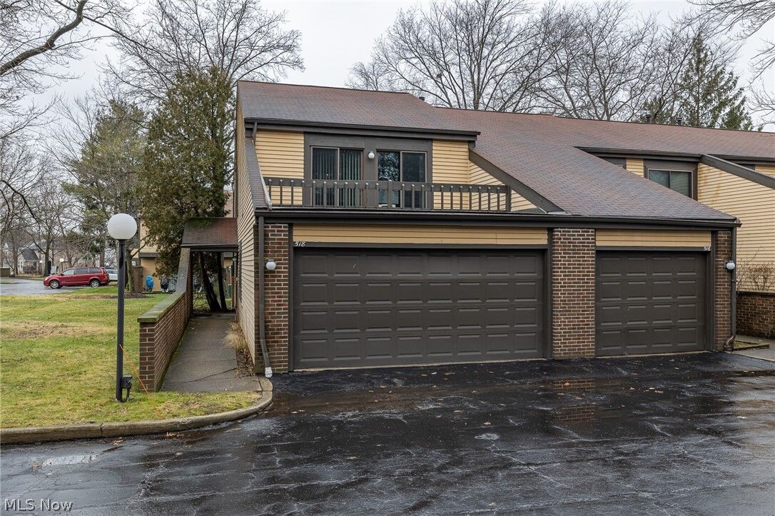 Property Photo:  518 Forsythia Lane 61  OH 44143 