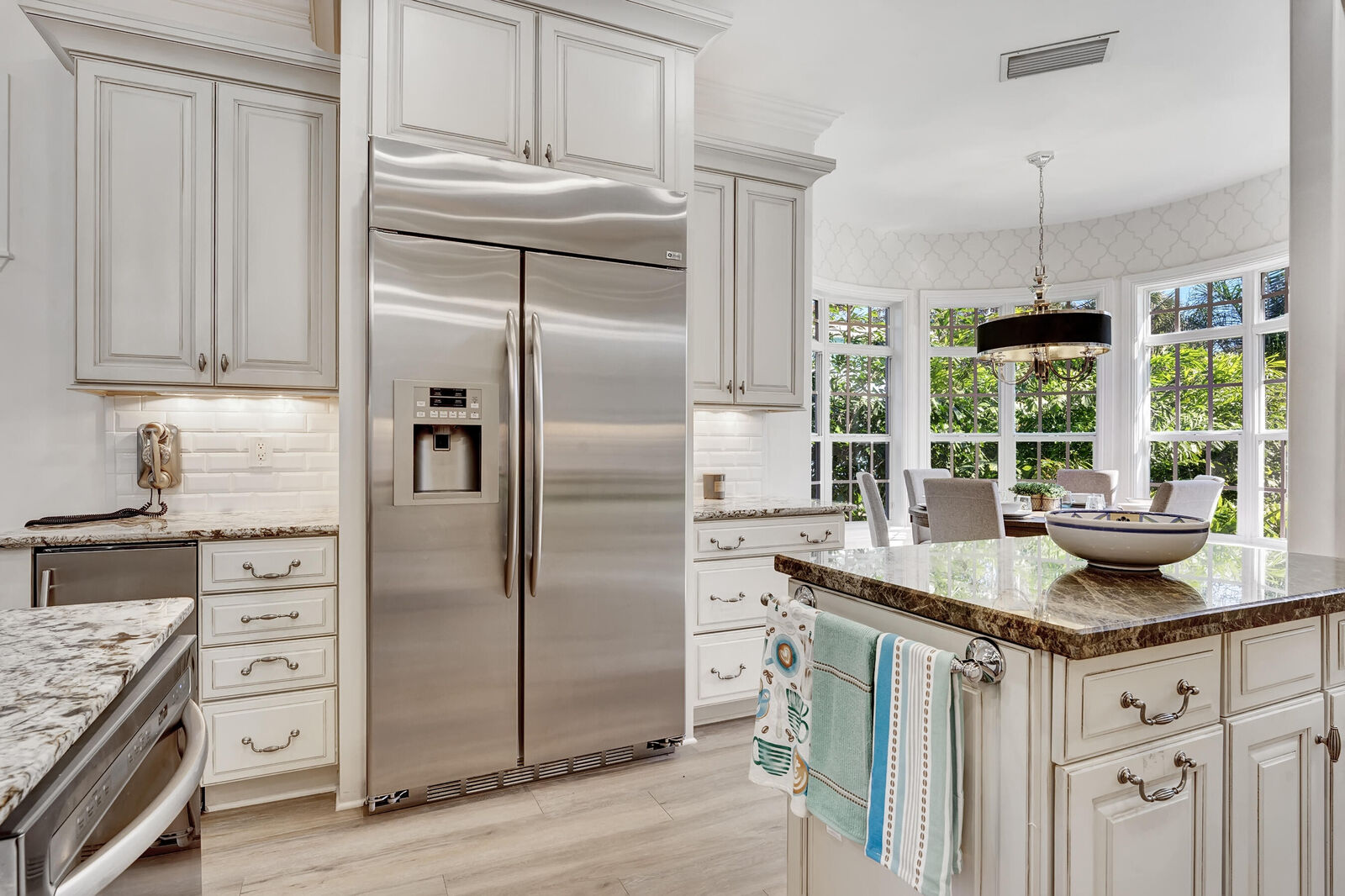 Property Photo:  1401 SW 18th Street  FL 33315 