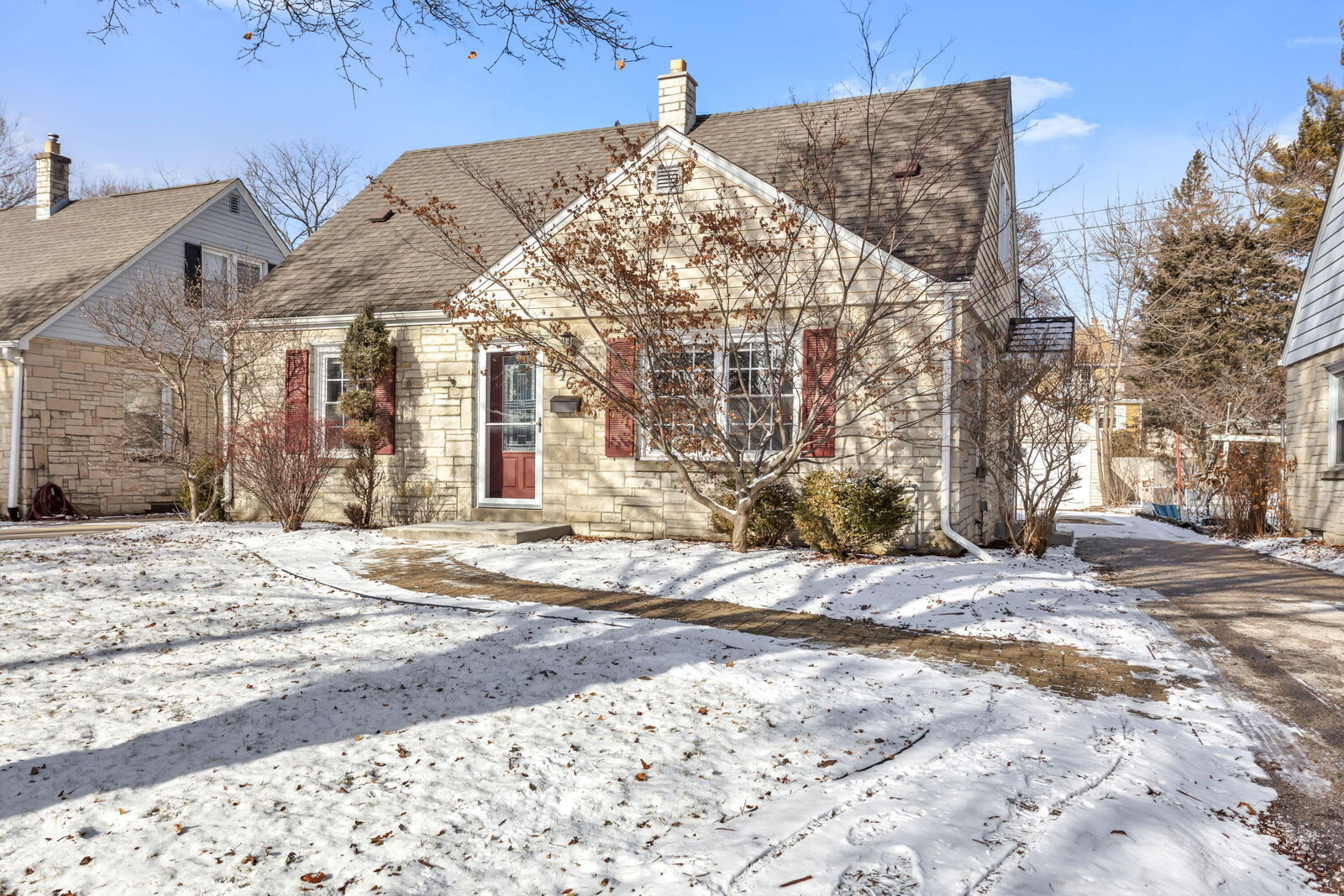 Property Photo:  9016 W Mt Vernon Ave  WI 53226 