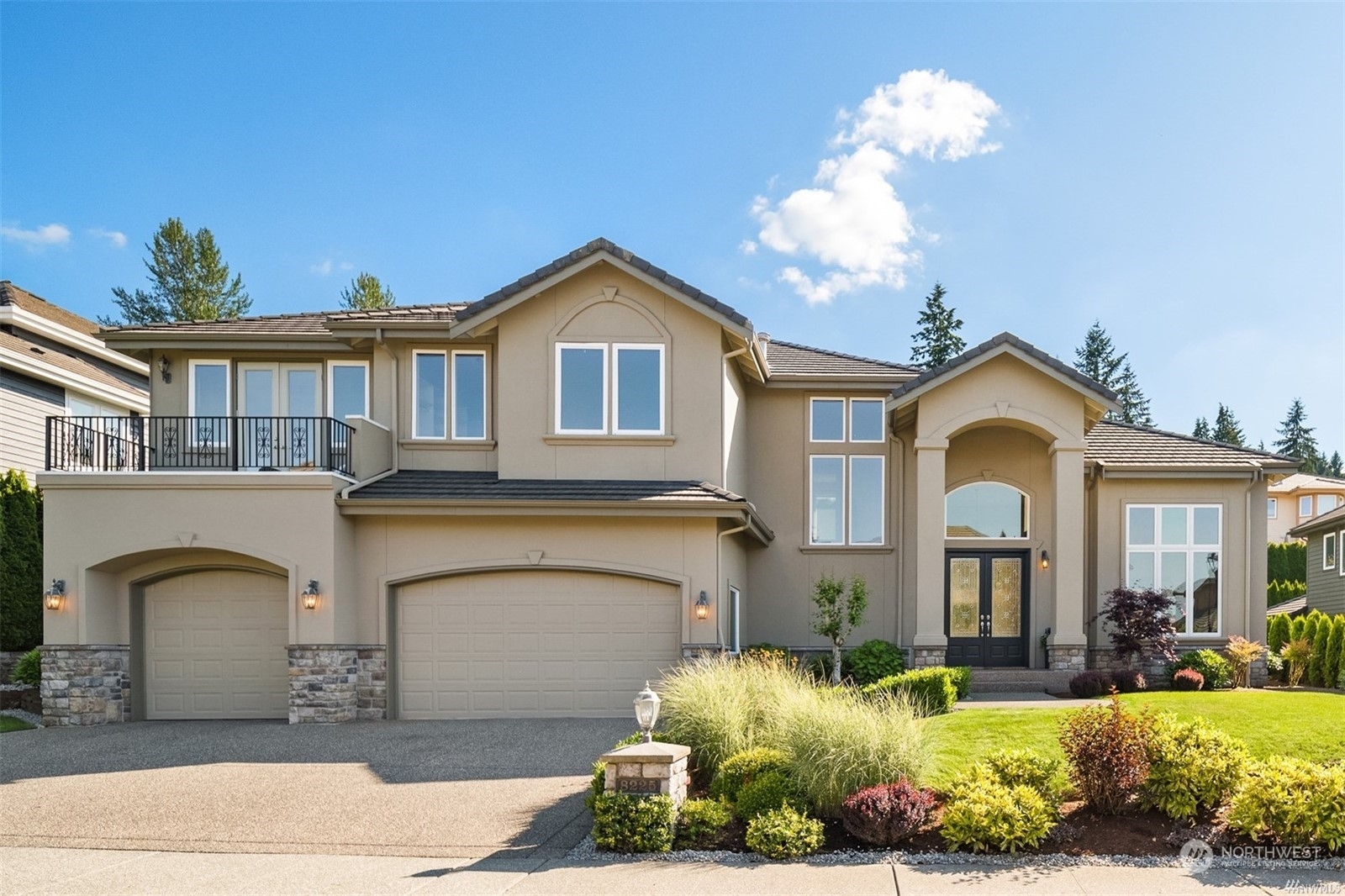 8225 155th Avenue SE  Newcastle WA 98059 photo