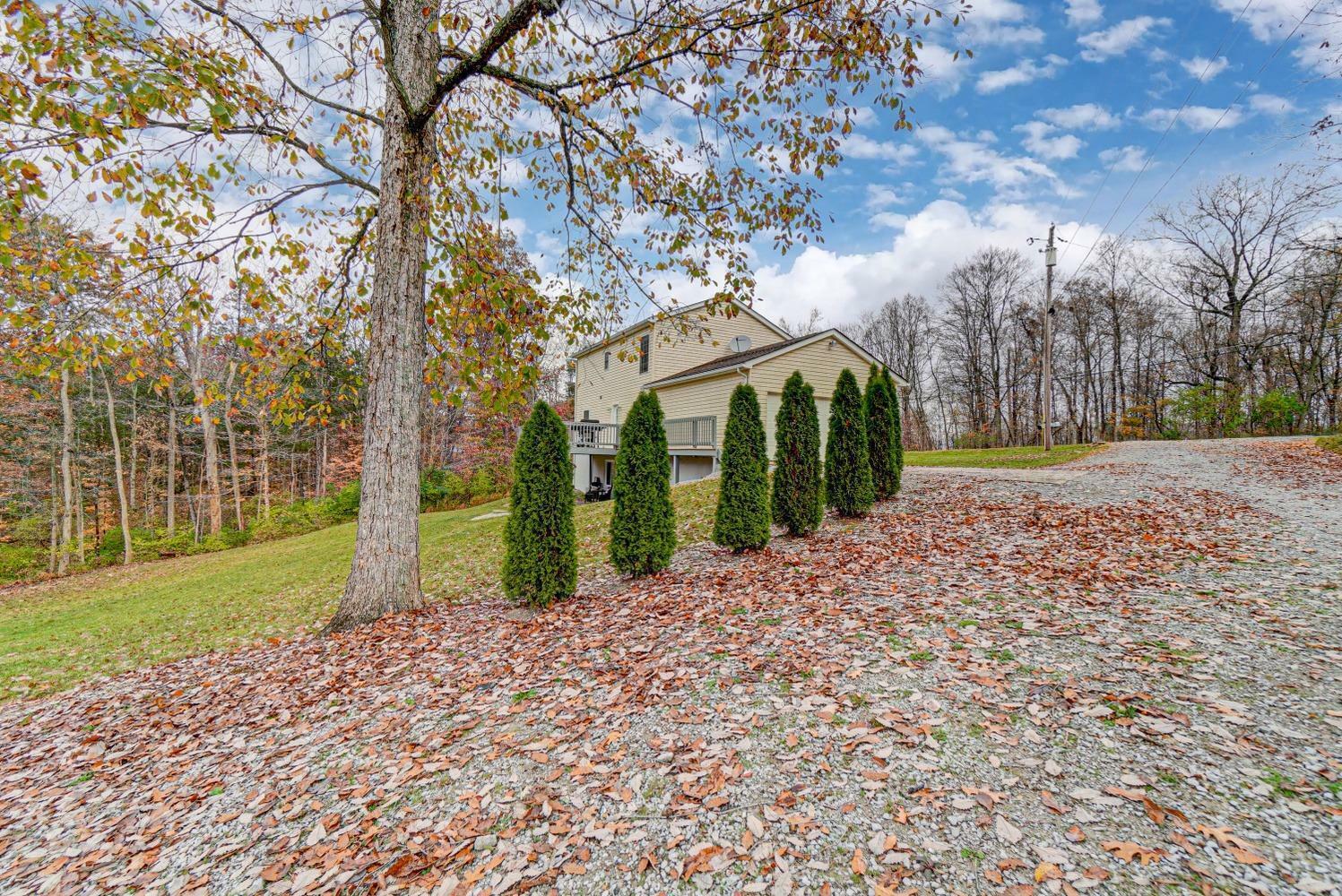 Property Photo:  101 Hill Top Ln  OH 45153 