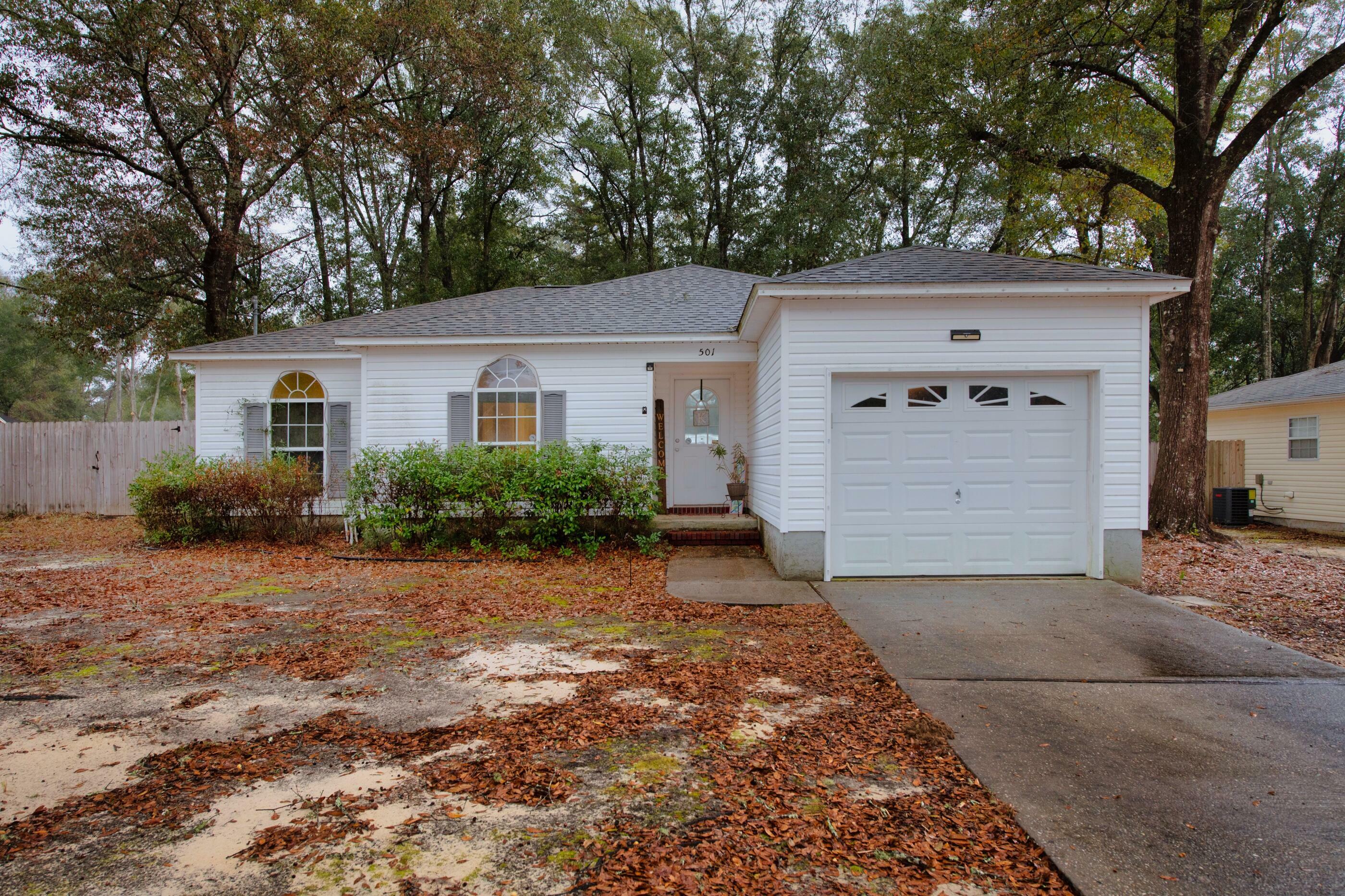 501 Crossland Street  Crestview FL 32539 photo