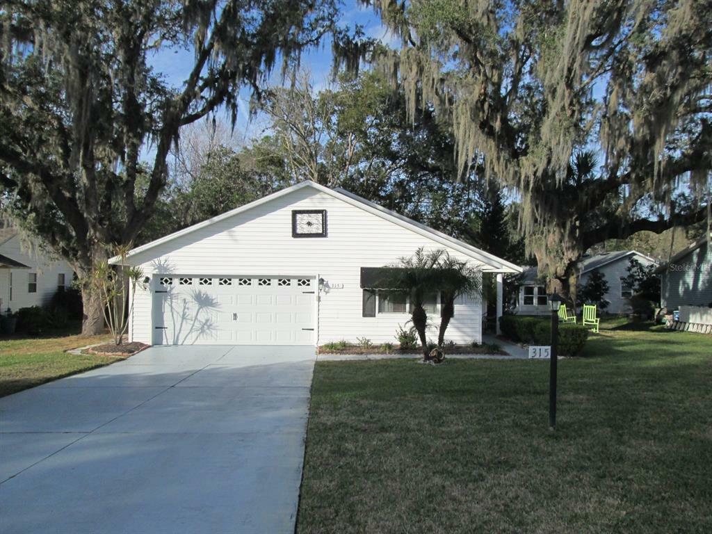 Property Photo:  315 Brigadoon Circle  FL 34788 