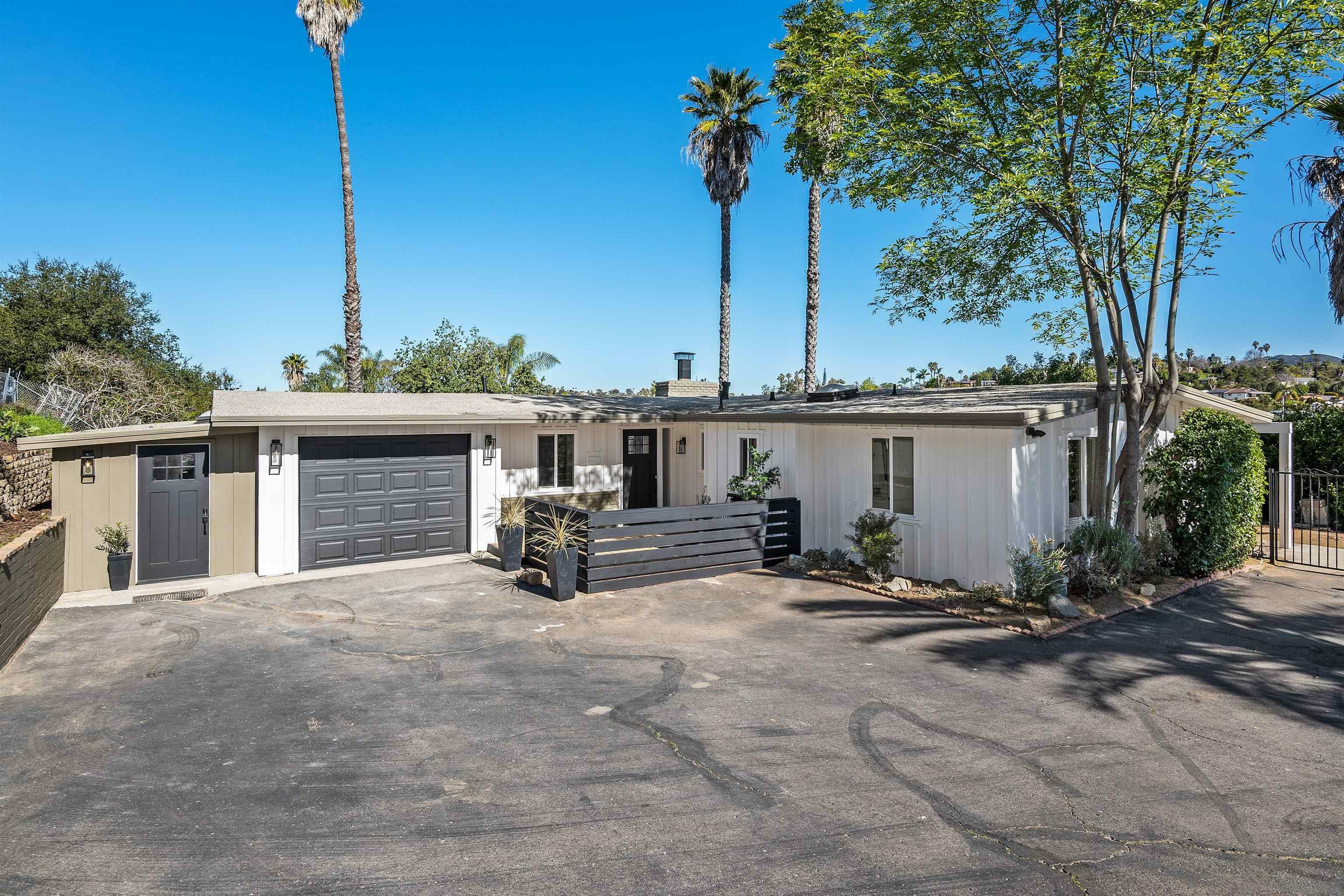 Property Photo: 306 Morningside Ter CA 92084