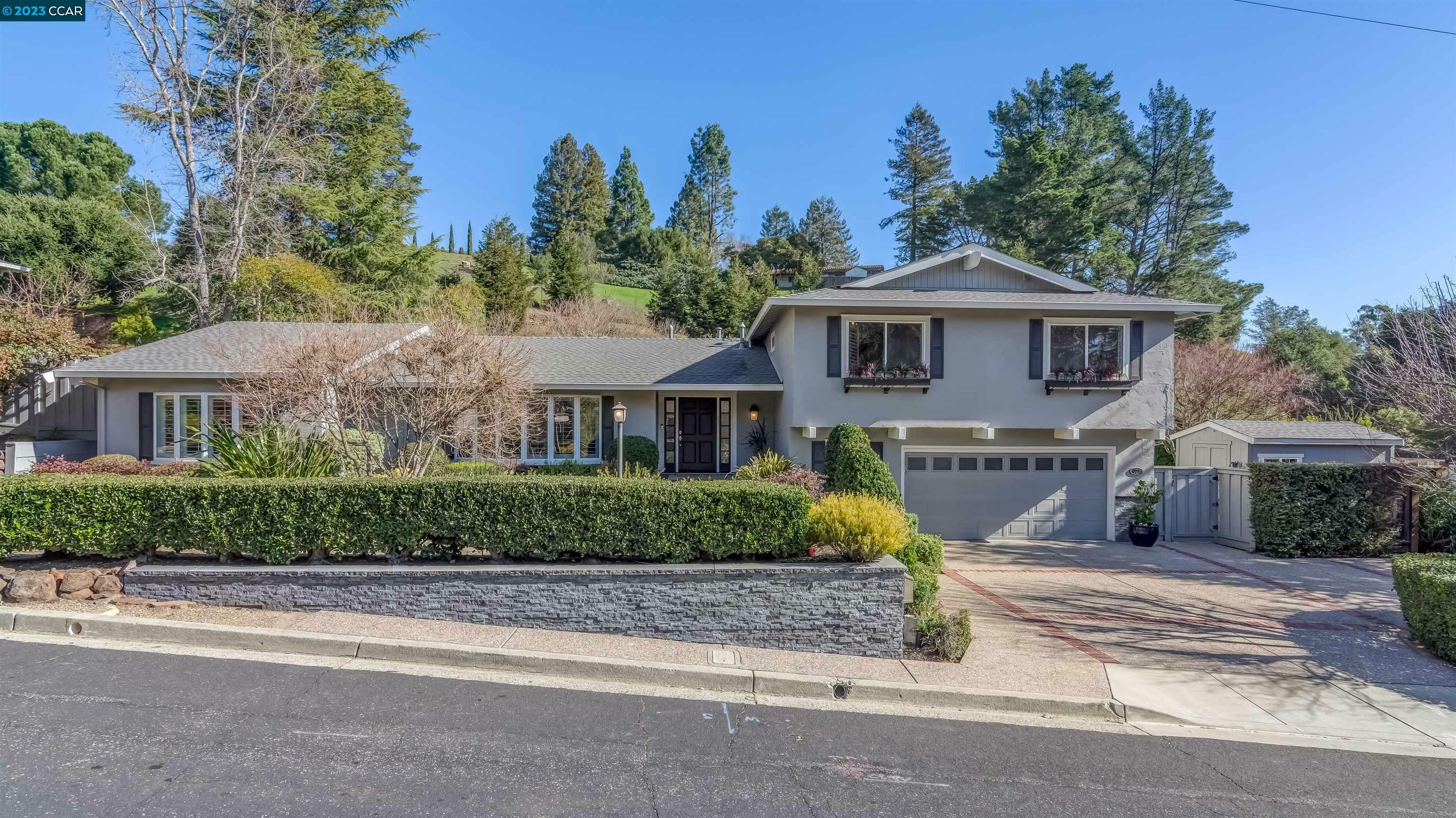 422 Fernwood Drive  Moraga CA 94556 photo