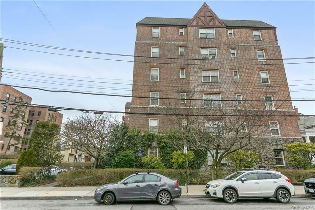 Property Photo: 155 Centre Avenue 1C NY 10805