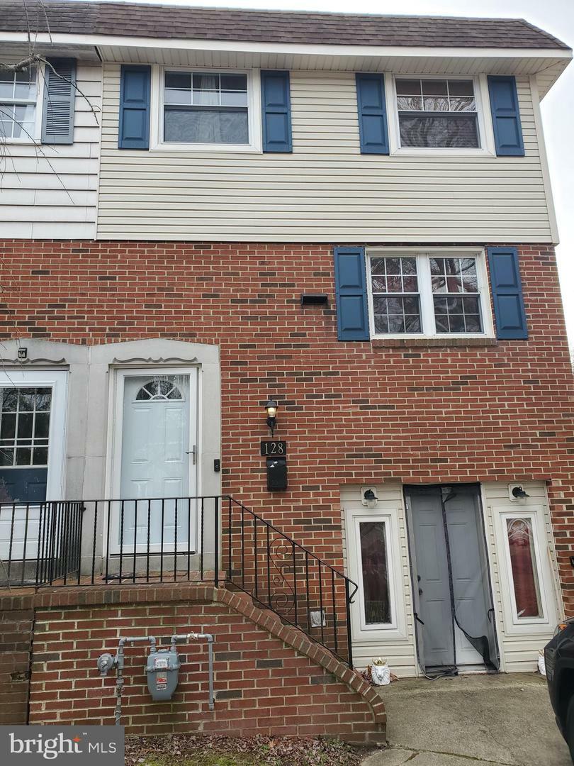 Property Photo:  128 Laureba Avenue  NJ 08084 