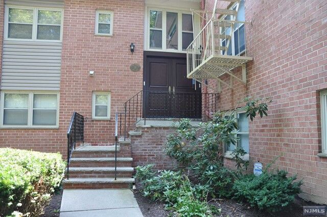 Property Photo:  31 Upper Mountain Avenue  NJ 07042 