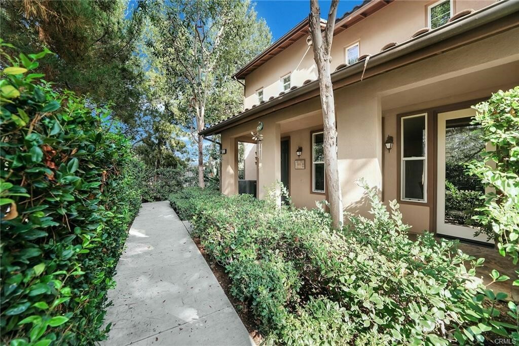 Property Photo:  33 Nightshade  CA 92603 