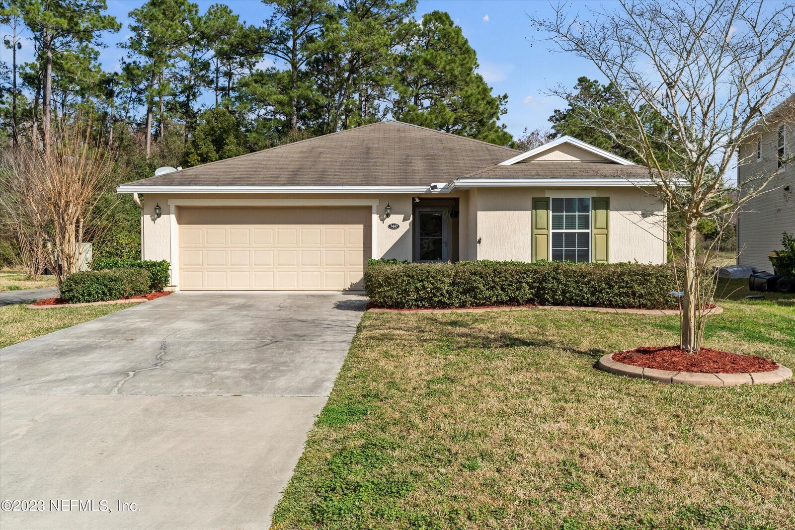 Property Photo: 7447 Westland Oaks Drive FL 32244