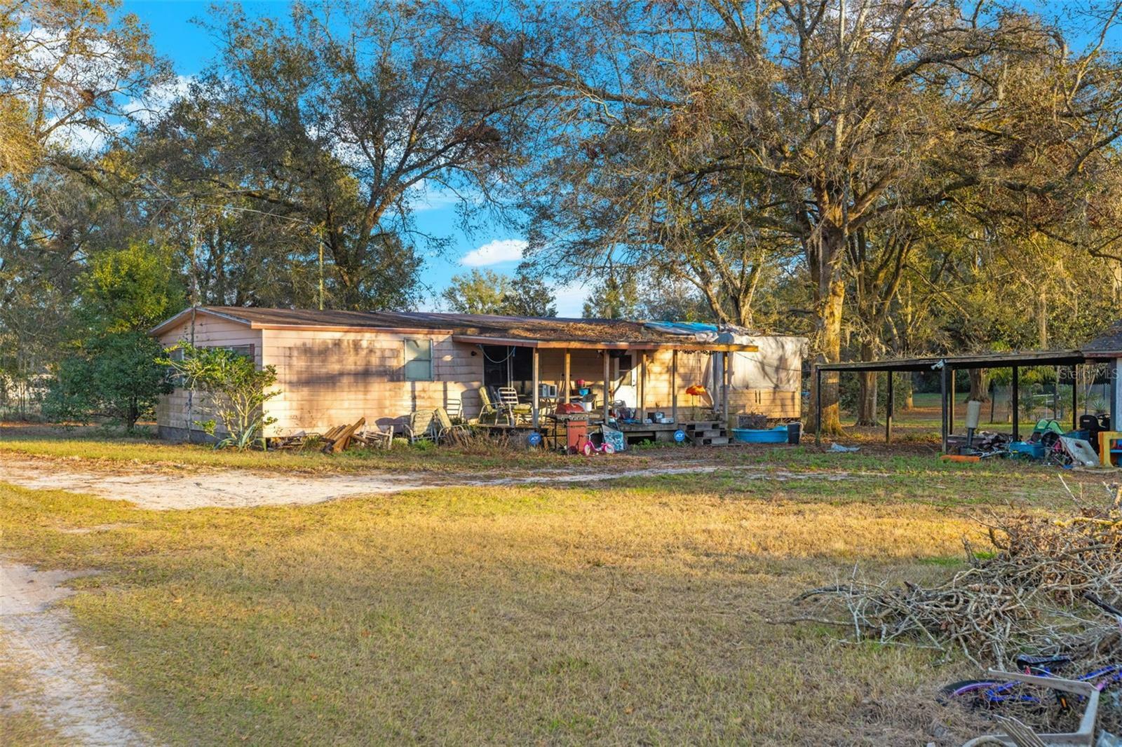 Property Photo:  7647 Shannon Lane  FL 33540 