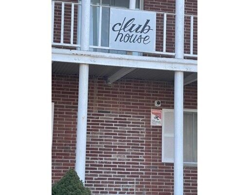 Property Photo:  41 Bayberry Dr 4  MA 02067 