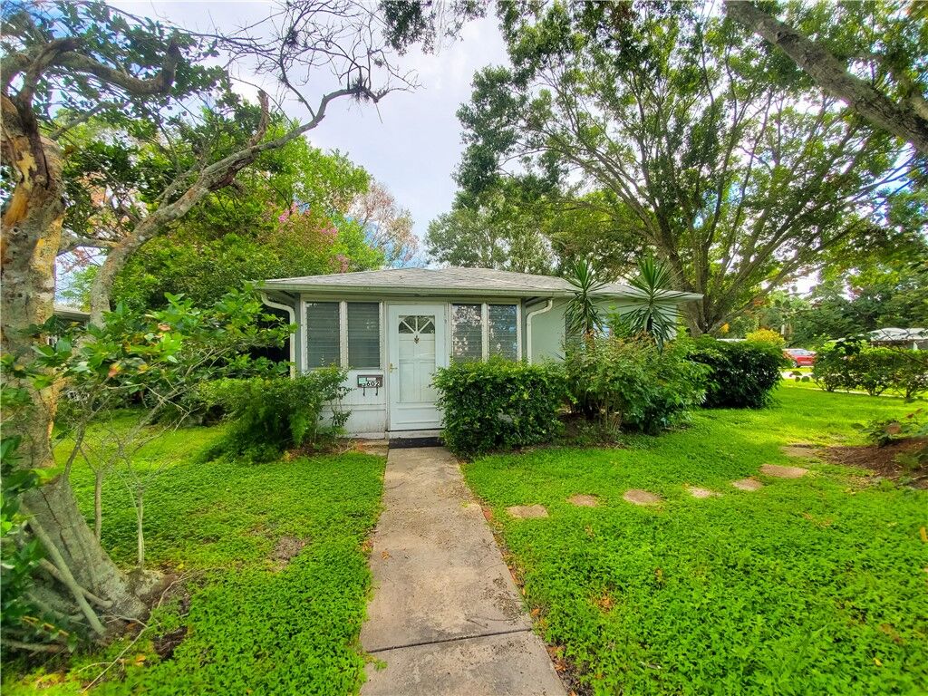 Property Photo:  3602 21st Street  FL 32960 