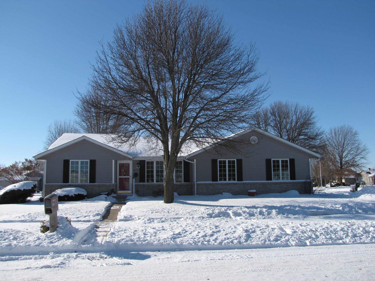 Property Photo: 415 Rockshire Dr WI 53546