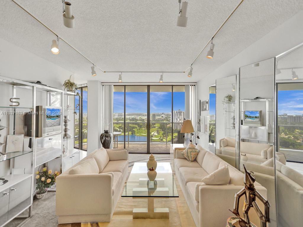 Property Photo: 20281 E Country Club Dr 2309 FL 33180