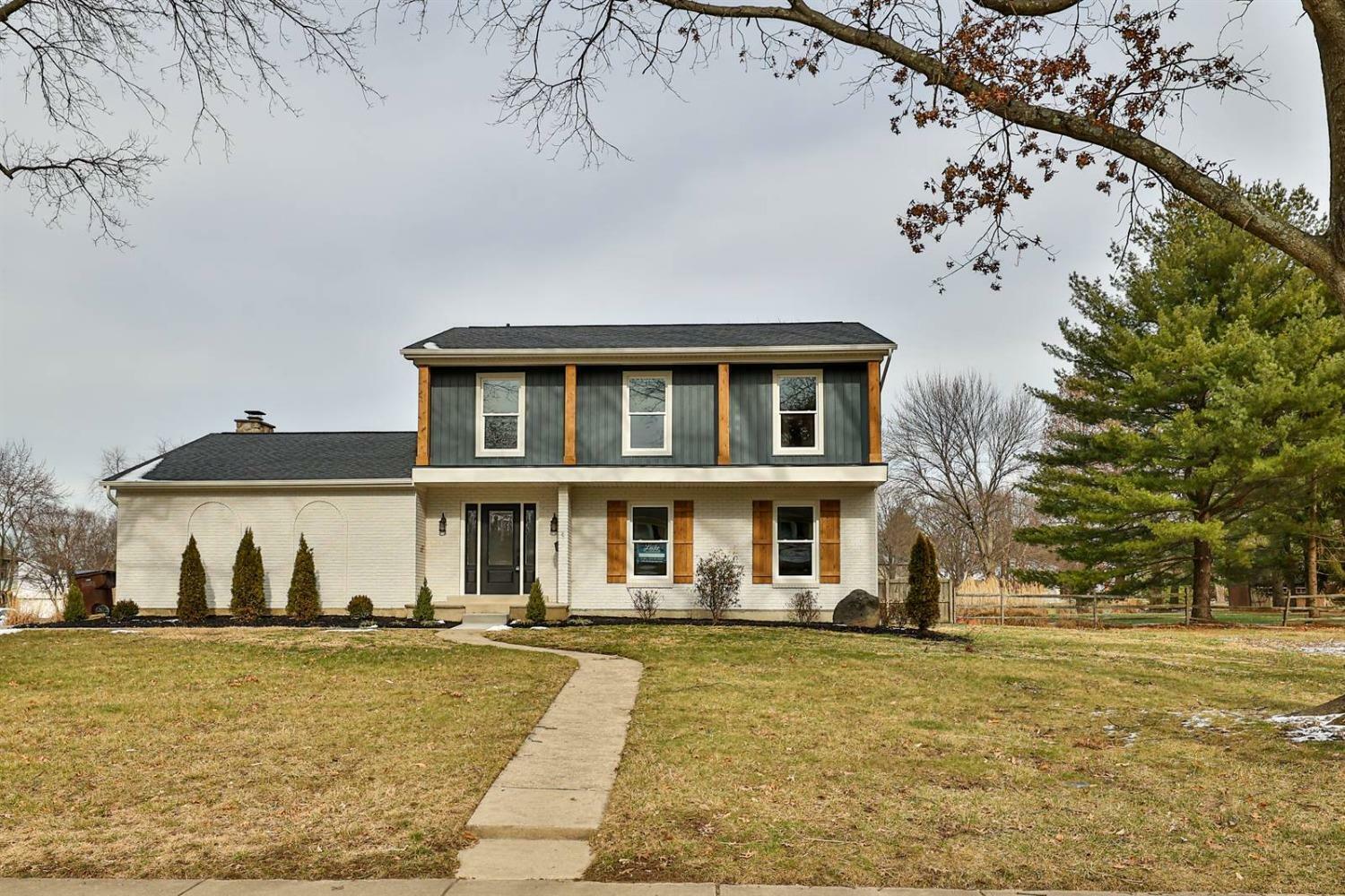 Property Photo: 9860 Delray Dr OH 45242