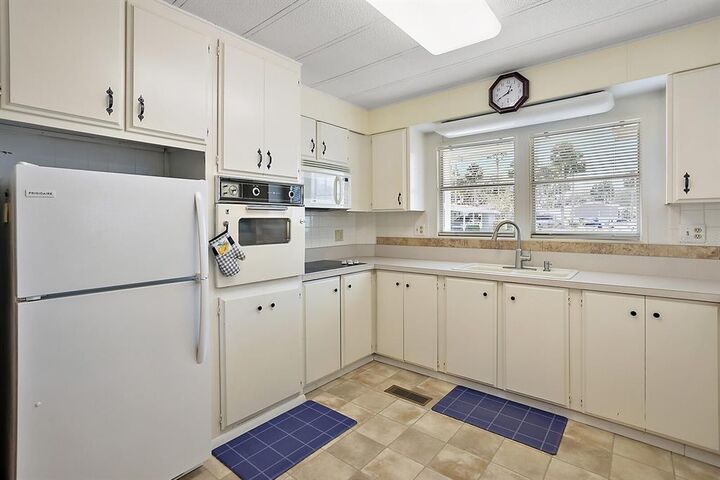 Property Photo:  299 Country Club Boulevard  FL 32726 