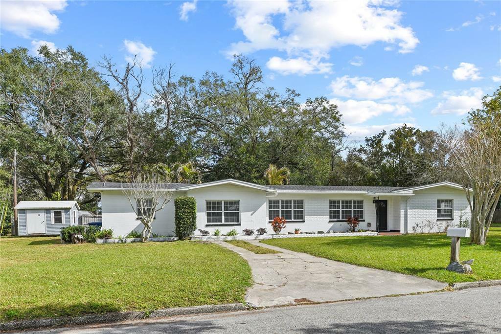 Property Photo:  957 Hanover Avenue  FL 32789 