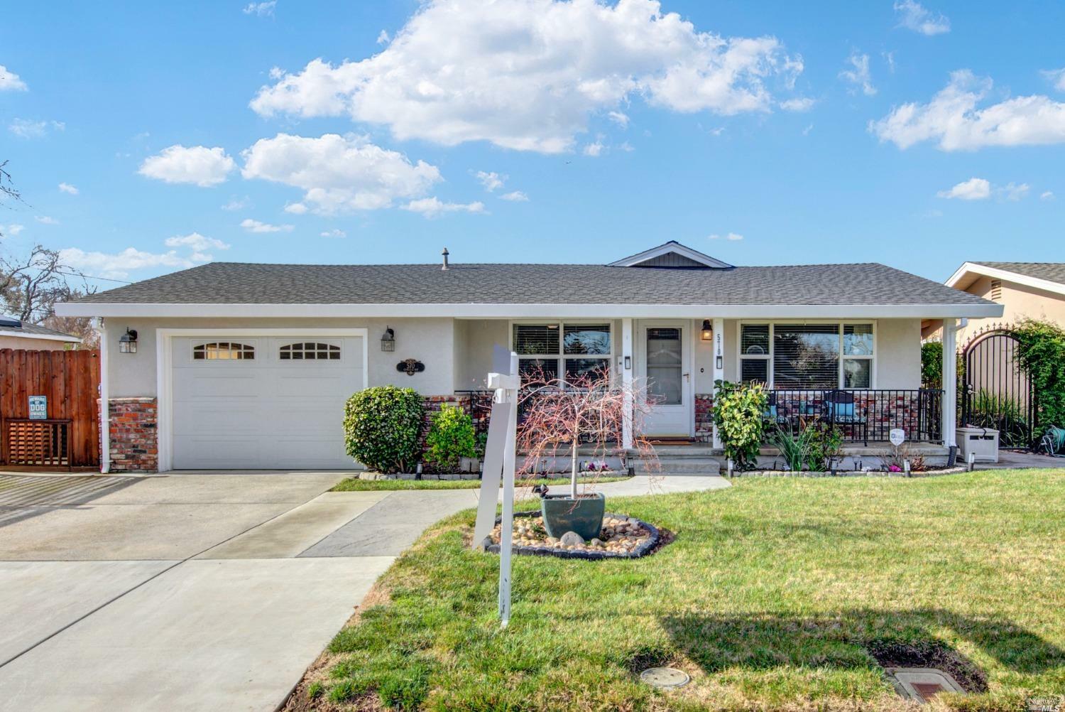 570 Camellia Way  Vacaville CA 95688 photo