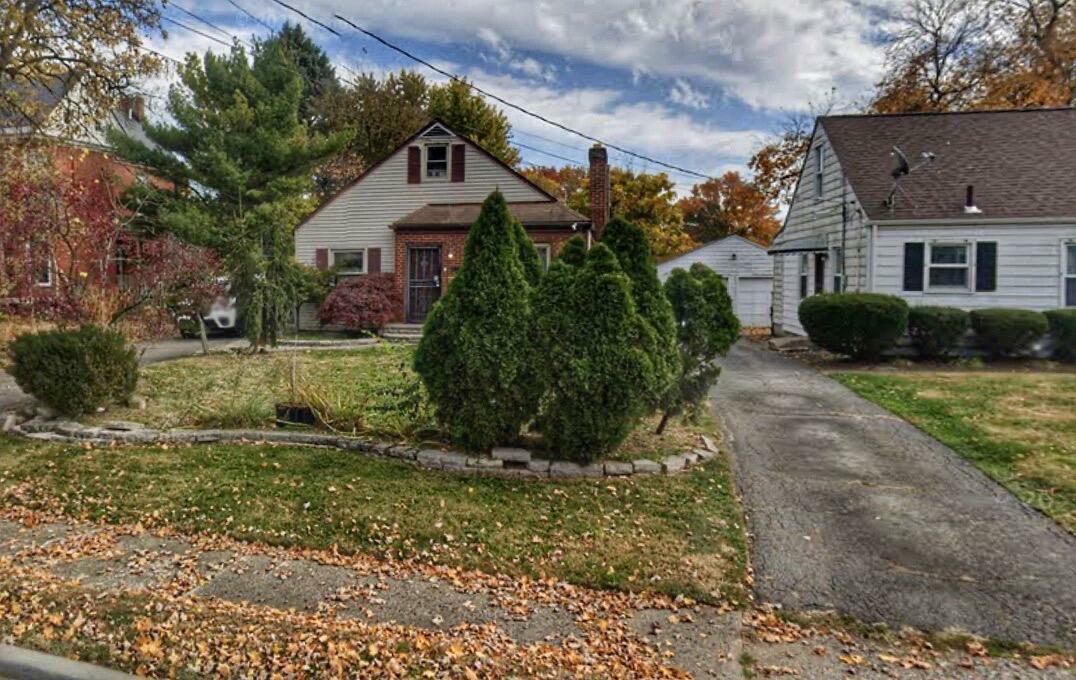 Property Photo:  952 N Nelson Road  OH 43219 