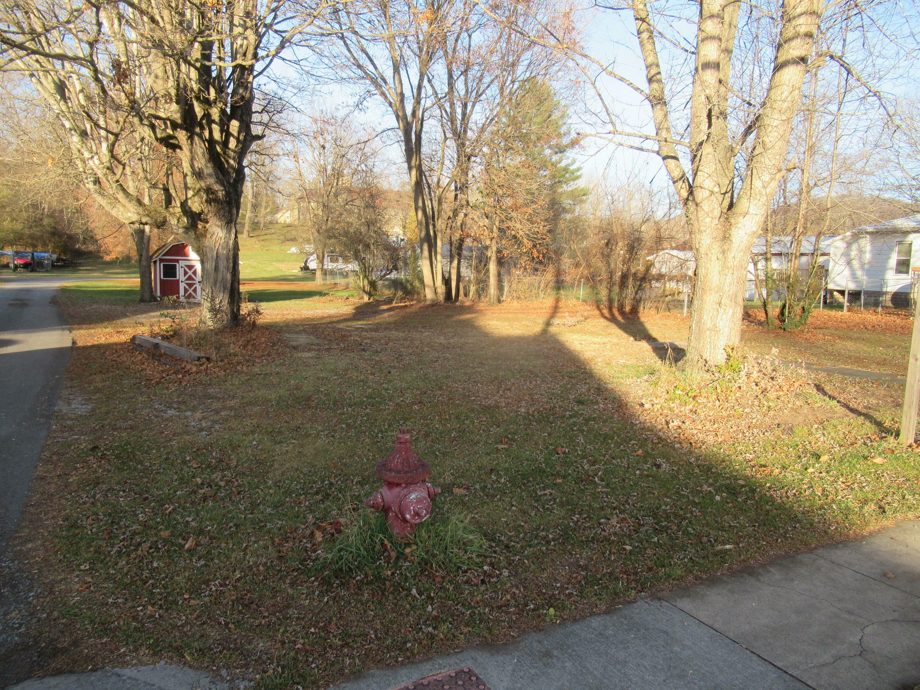 Property Photo: 620 W Maple Ave WV 24910