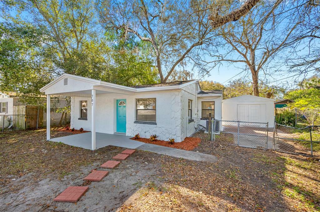 Property Photo:  707 E Linebaugh Avenue  FL 33612 