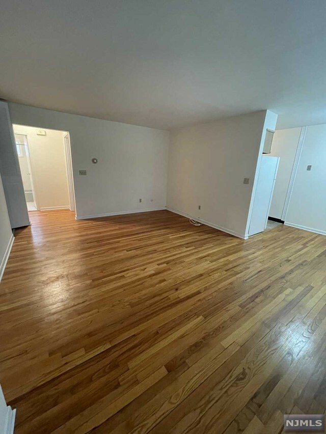 Property Photo:  455 Fairview Avenue 3  NJ 07022 