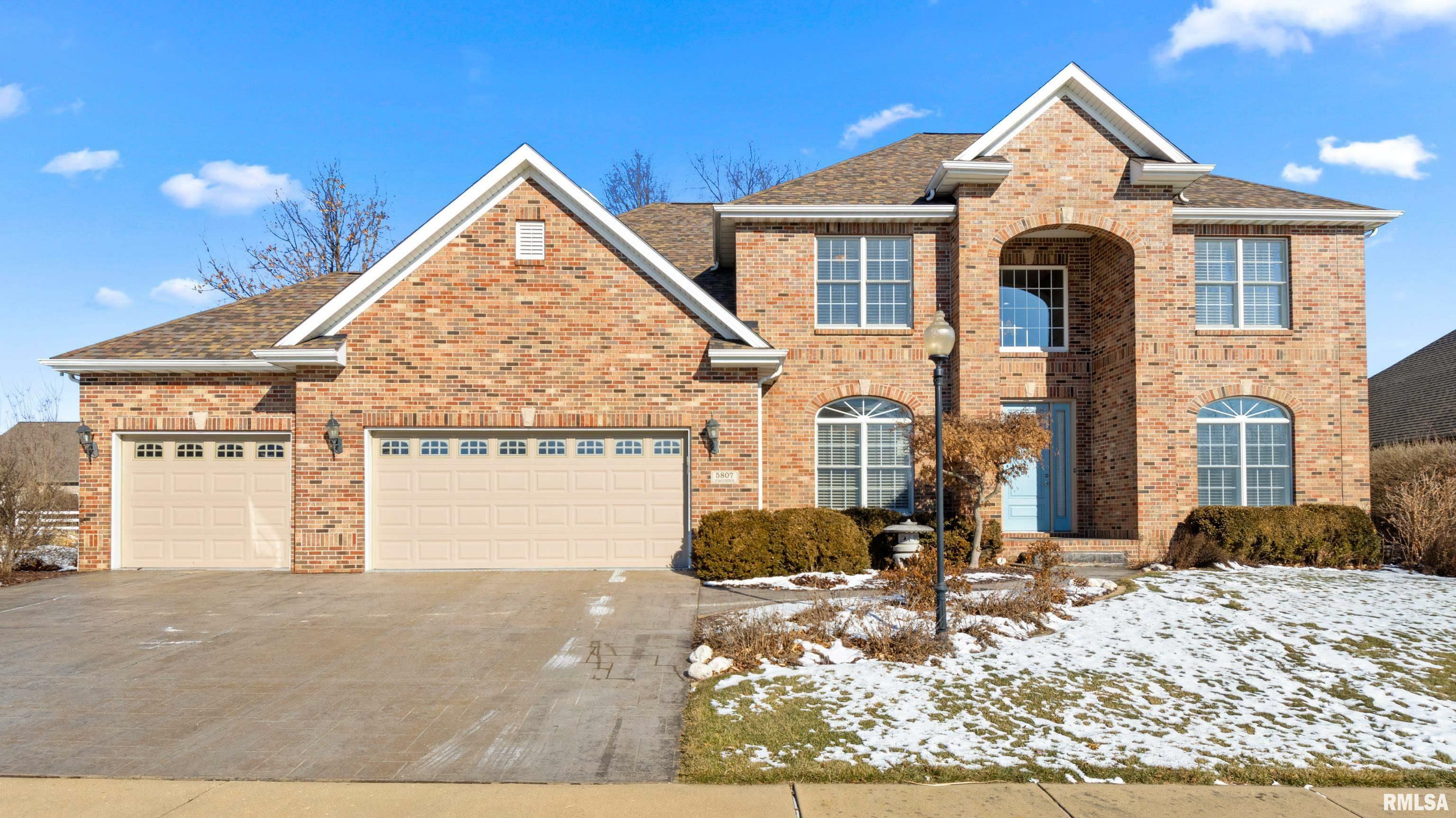5807 W Eaglecreek Drive  Peoria IL 61615 photo