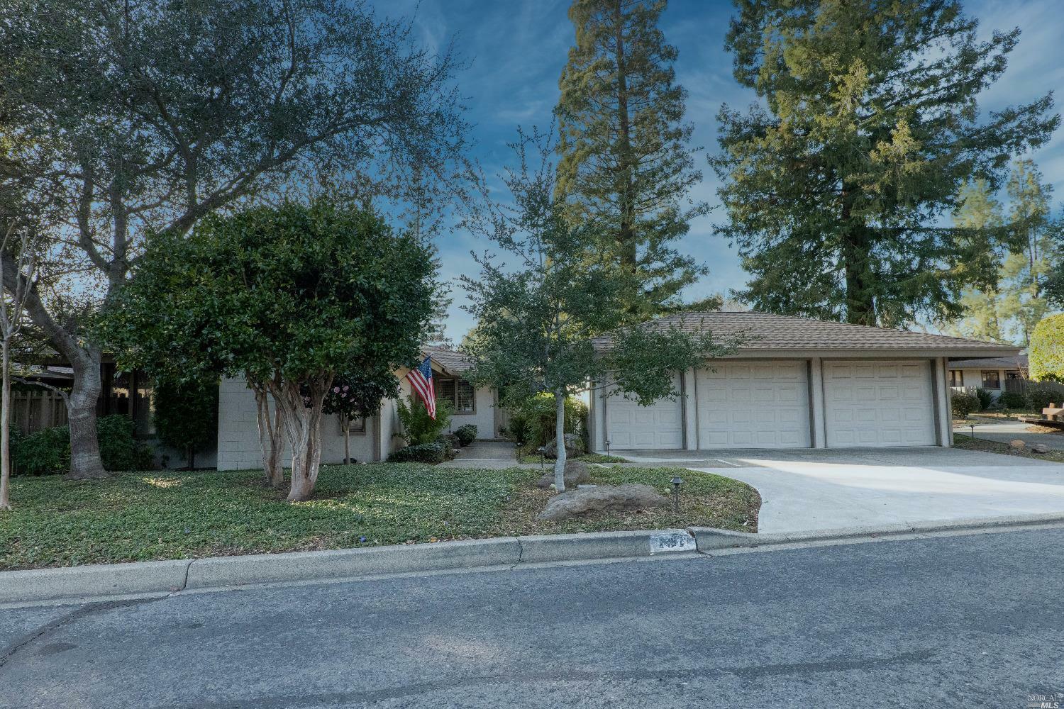 Property Photo: 131 Bonnie Brook Drive CA 94558