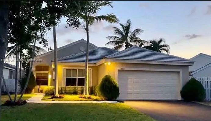 Property Photo:  166 Bayridge Ln  FL 33326 