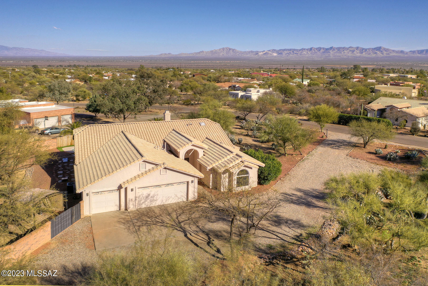 Property Photo:  17540 S Camino Confianza  AZ 85629 