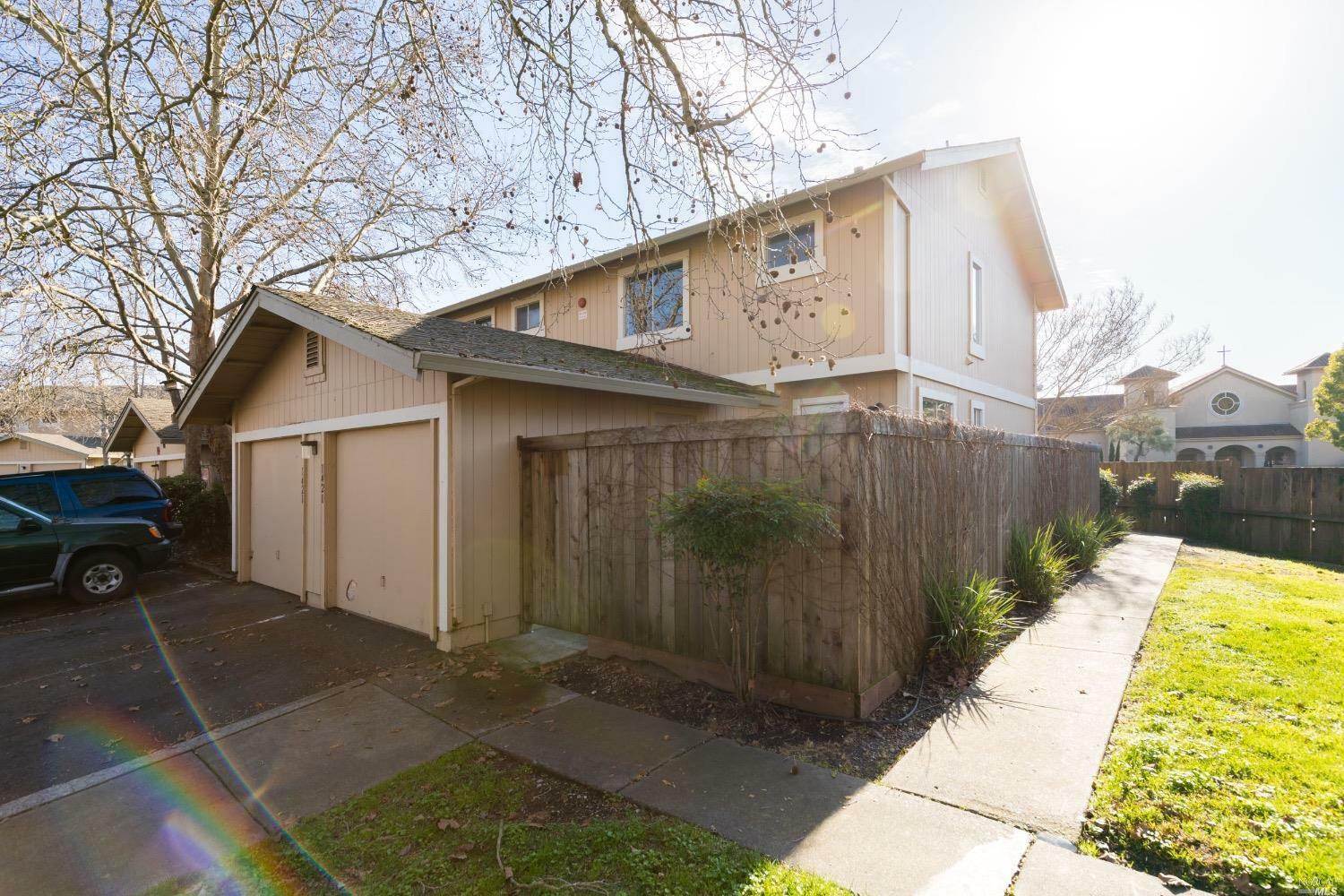 Property Photo:  1420 Gold Way  CA 94928 