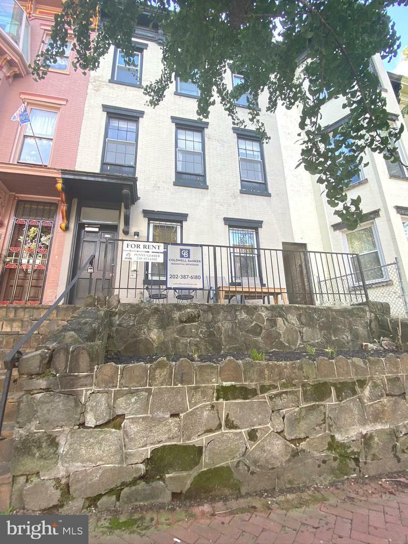 Property Photo:  1456 Corcoran Street NW 3  DC 20009 