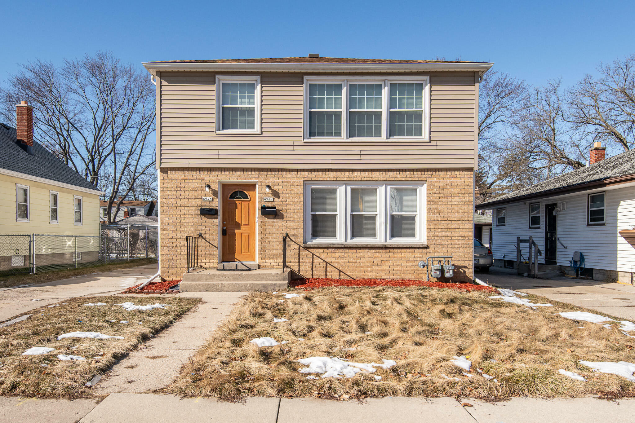 Property Photo: 4945 N 48th St 4947 WI 53218