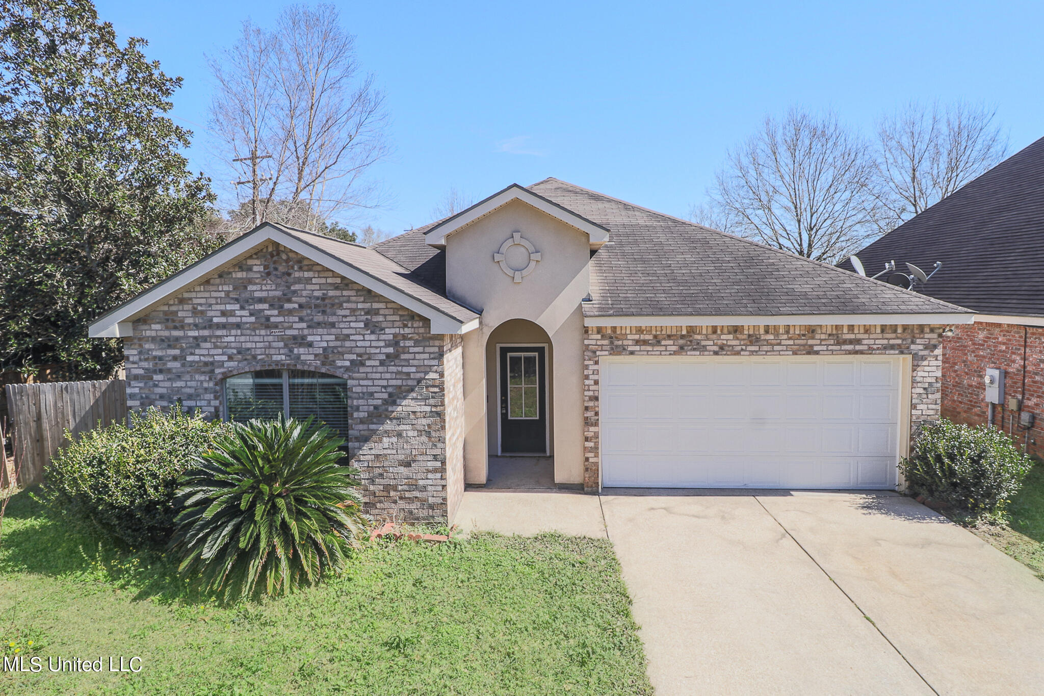 Property Photo: 10395 English Manor Drive MS 39503