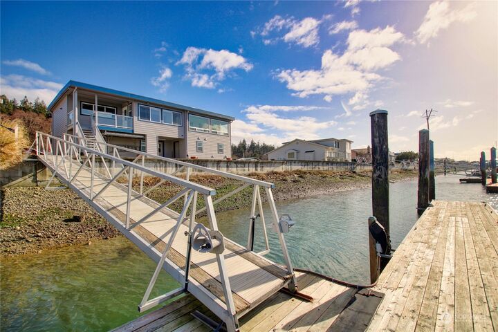 3696 Steelhead Drive  Greenbank WA 98253 photo