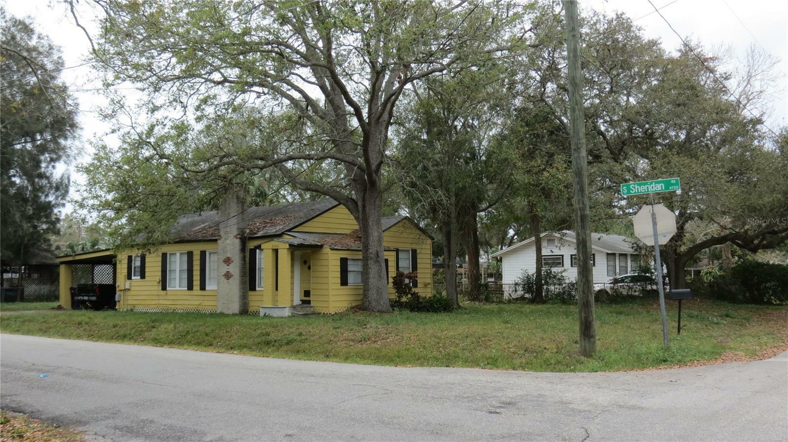 Property Photo: 3300 W Marlin Avenue FL 33611