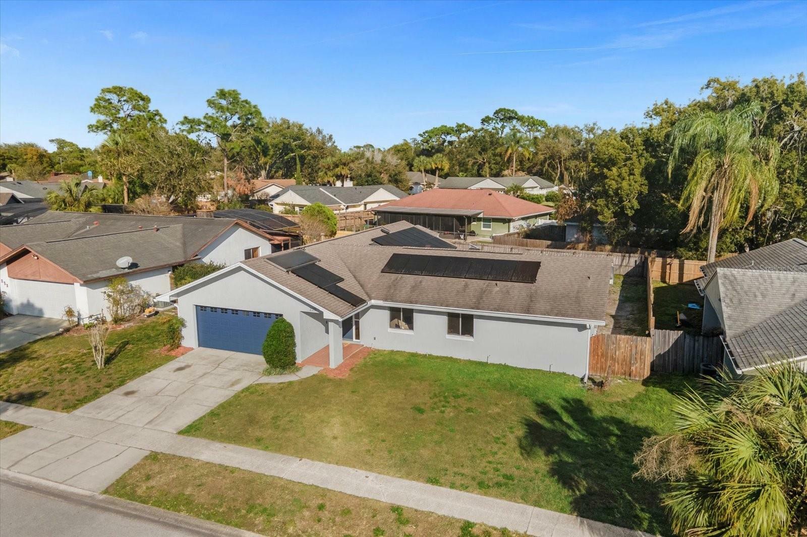 Property Photo: 225 Twelve League Circle FL 32707