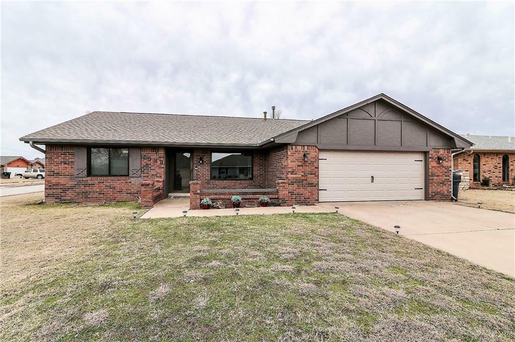 Property Photo: 2500 SW 90th Street OK 73159