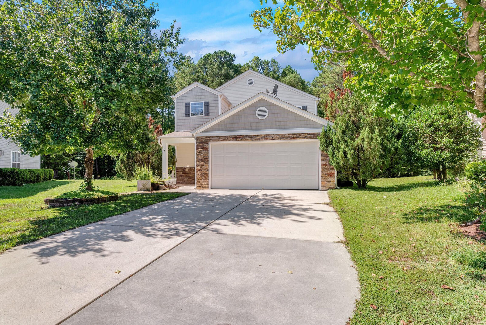 Property Photo:  9 Thorton Court  NC 27703 