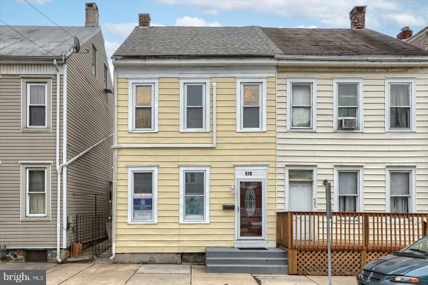 Property Photo:  578 W Princess Street  PA 17401 