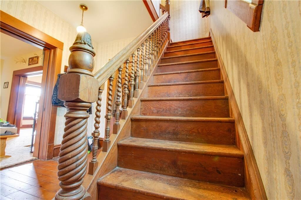 Property Photo:  109 S Chestnut Street   61863 