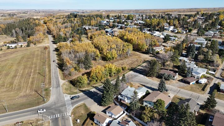 Property Photo: 5005 46 Street AB T4J 1C2