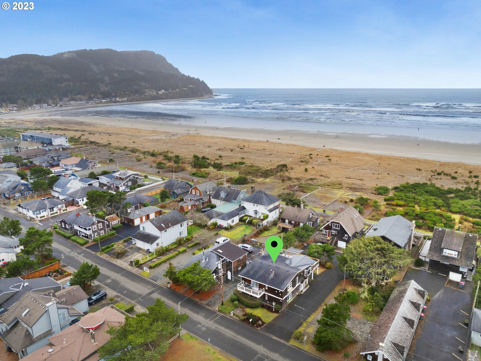 Property Photo: 1920 S Beach Dr OR 97138