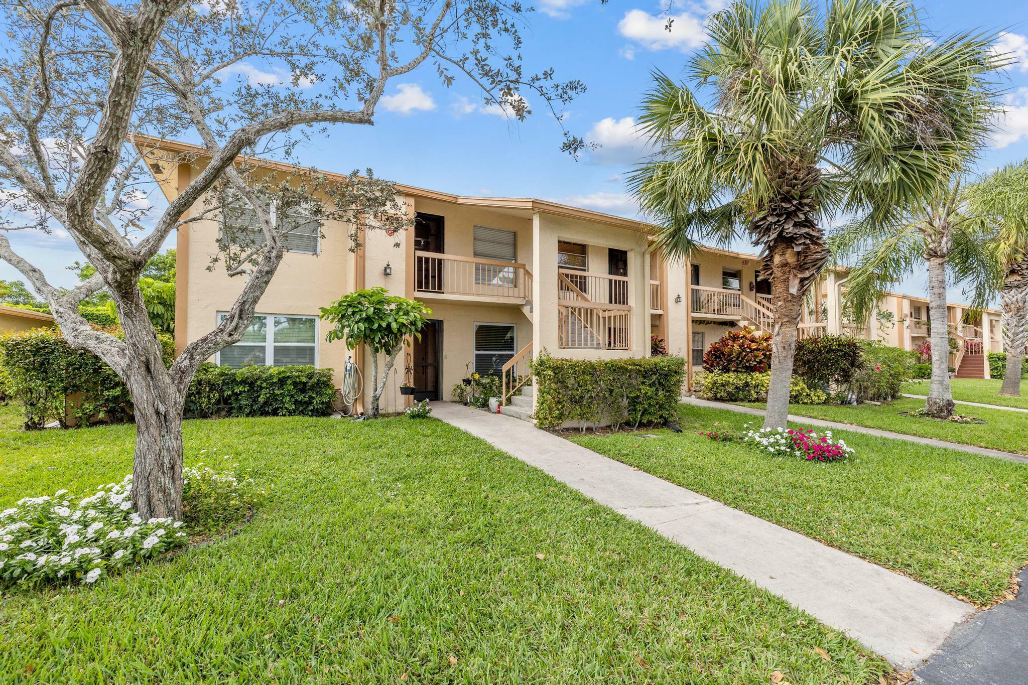 Property Photo:  13213 Lucinda Palm Court D  FL 33484 