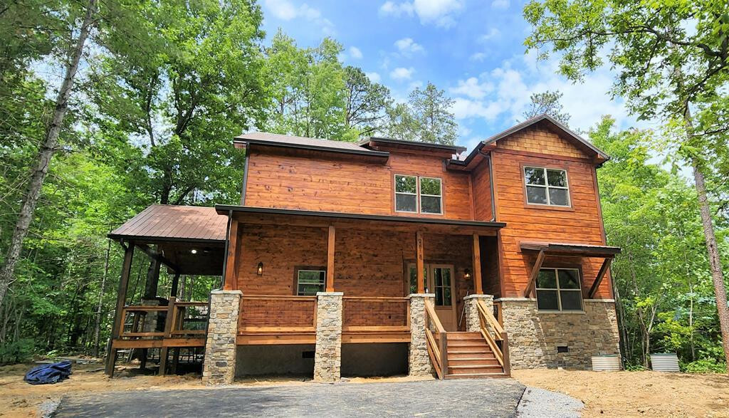 Property Photo: 2818 Ridge Creek Circle TN 37876