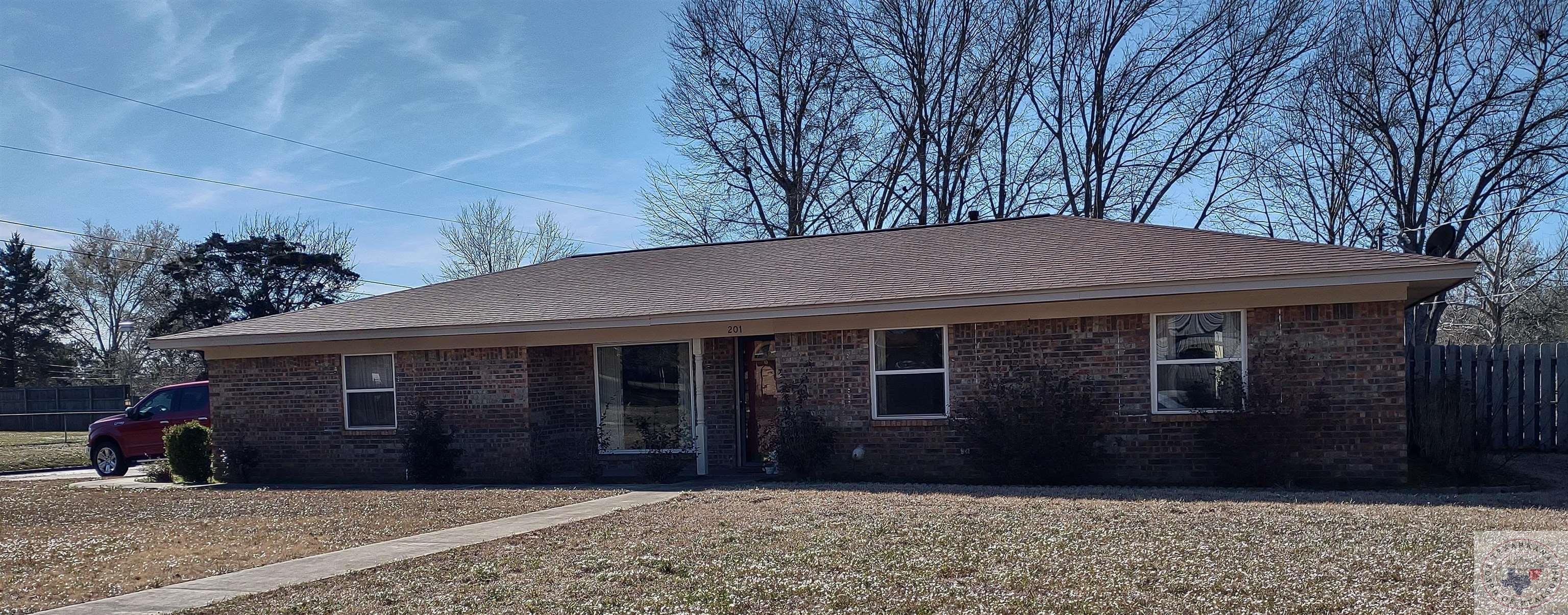 Property Photo: 201 Rex Ave TX 75501